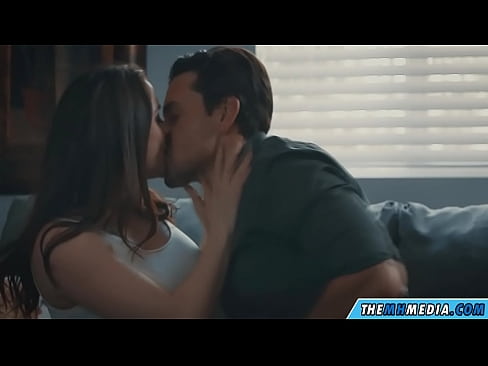 ❤️ Seks romantis dengan ibu berdada baik ❤️ Rusia porno di id.zoomporno.ru